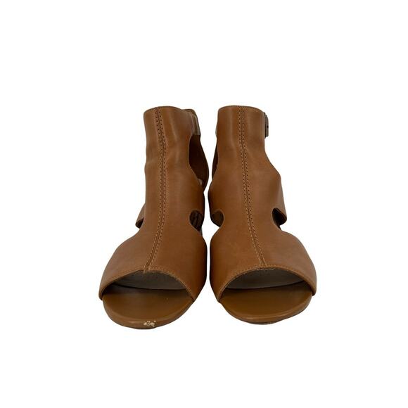 Clarks Womens Deva Heidi Tan Leather Ankle Strap Heels Size 8.5 M - Picture 3 of 9